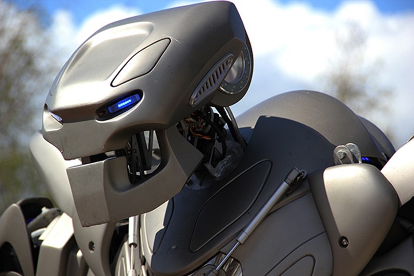 src-titan-the-robot-18.jpg