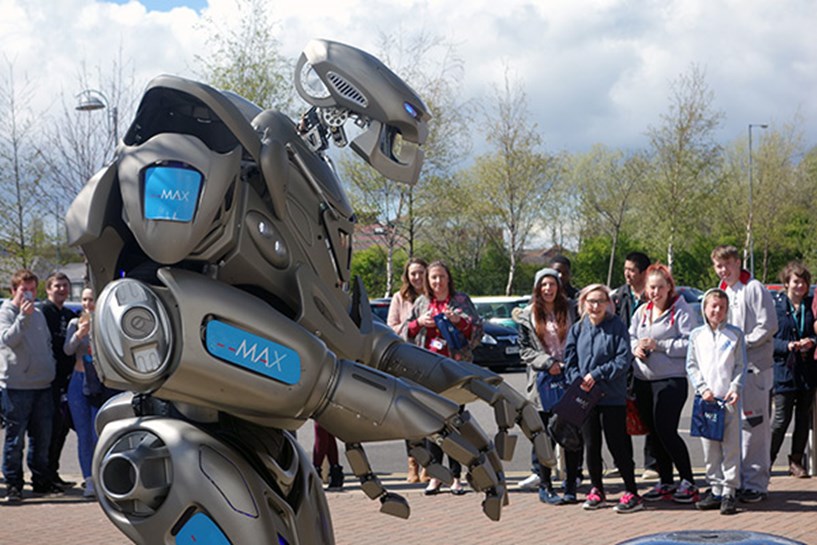 src-titan-the-robot-9.jpg